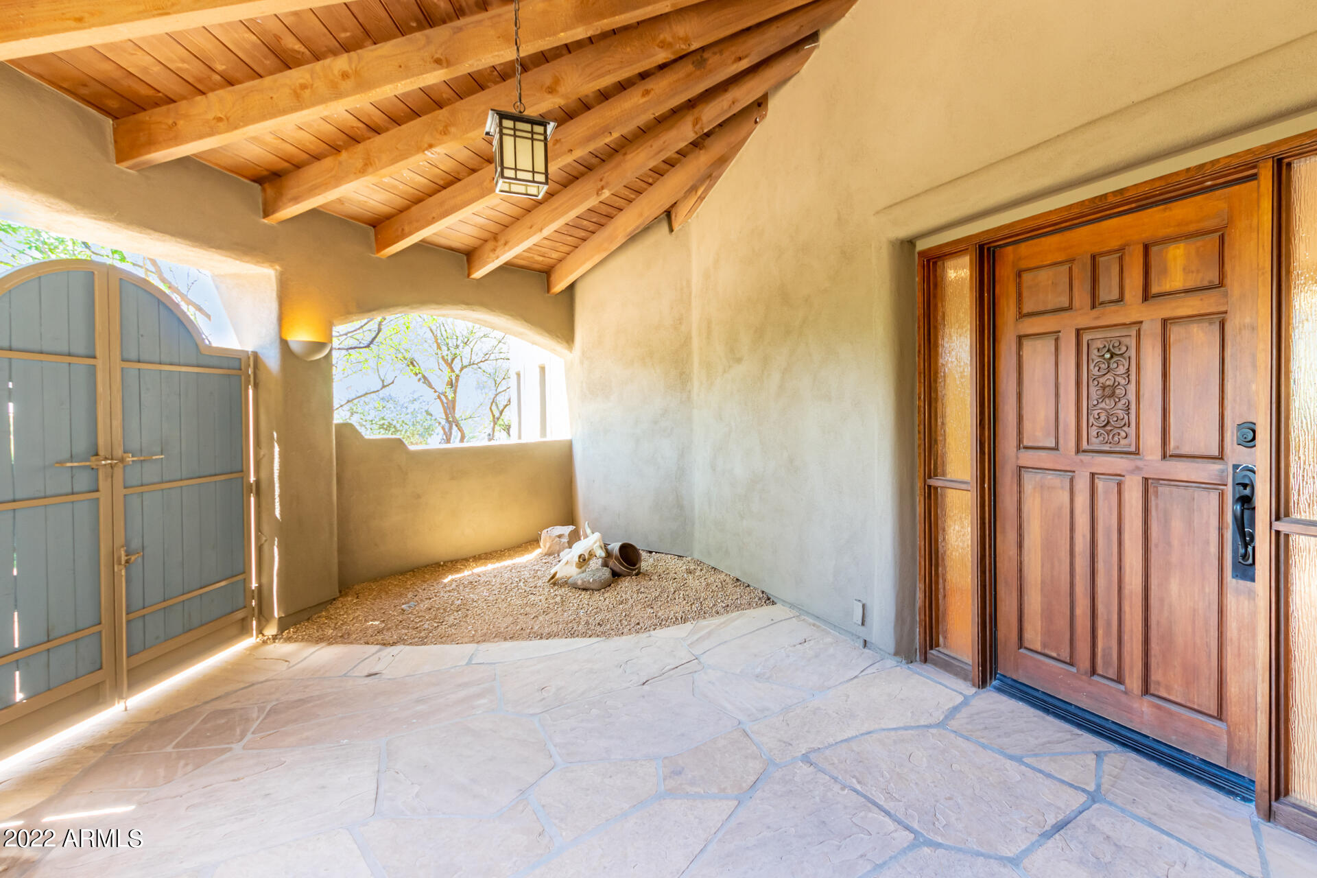 1710 E STAGHORN Lane