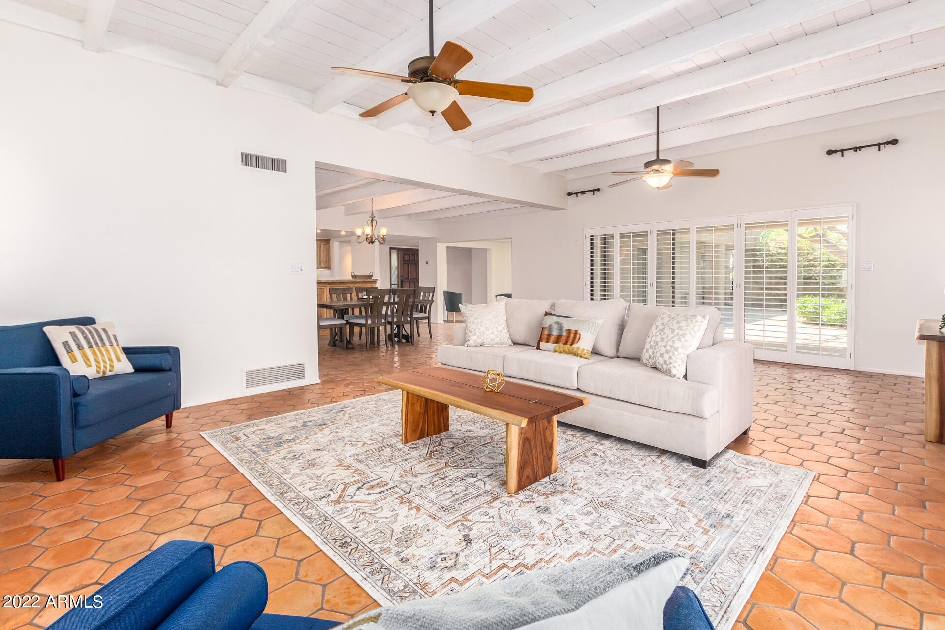 1710 E STAGHORN Lane