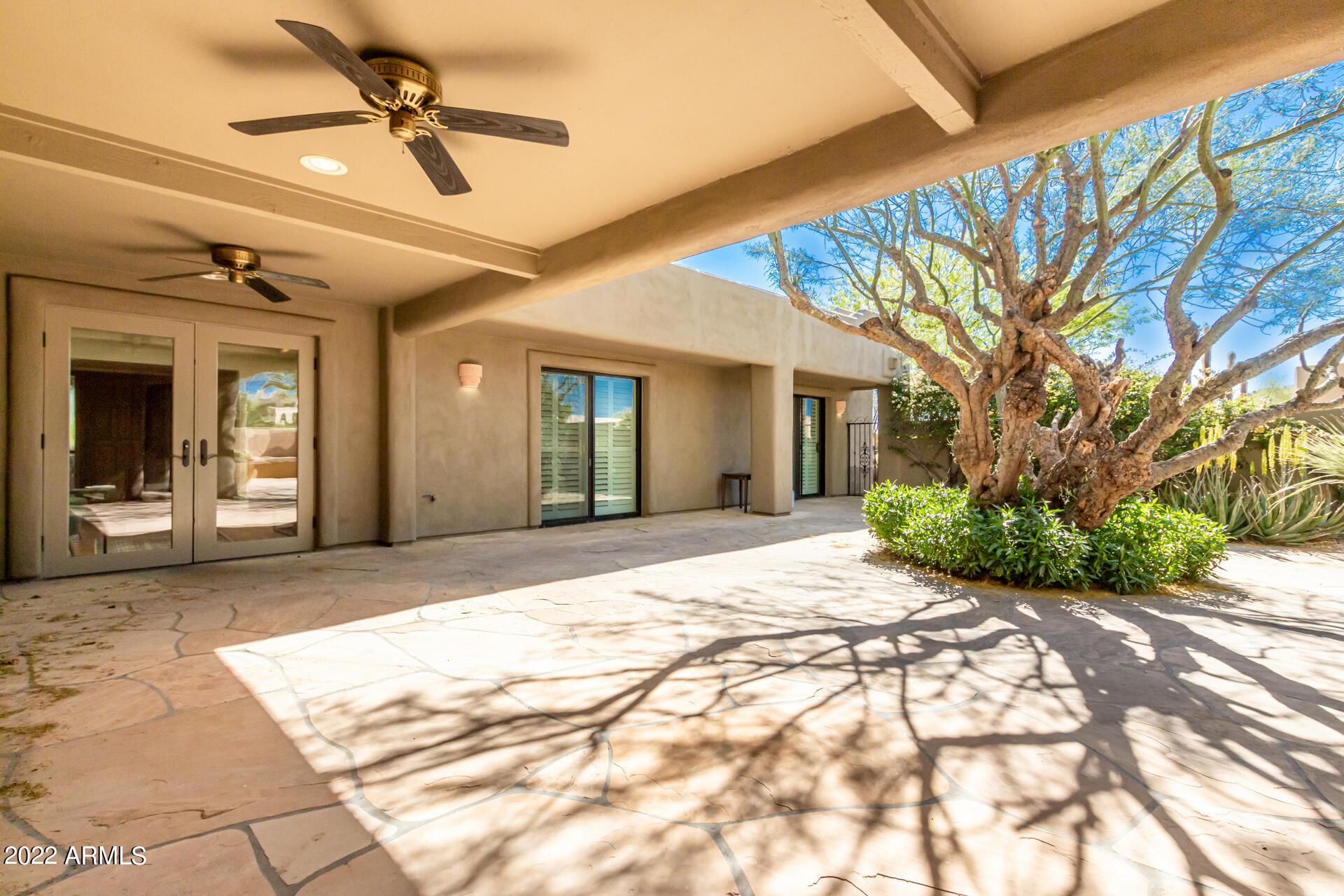 1710 E STAGHORN Lane