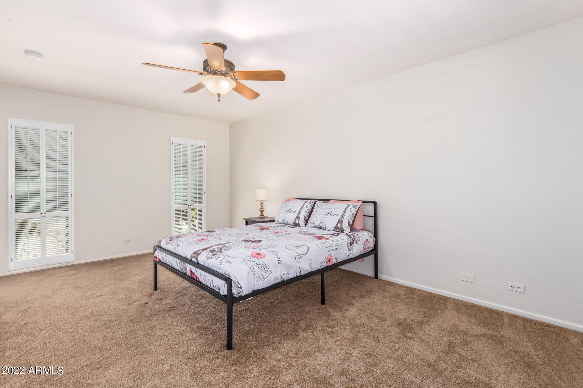 1710 E STAGHORN Lane