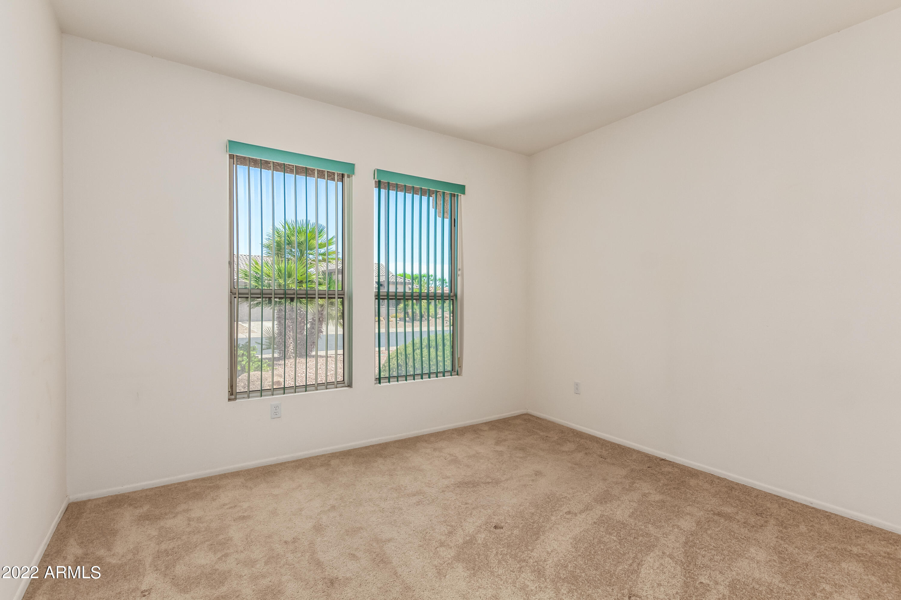 15856 W Silver Breeze Drive