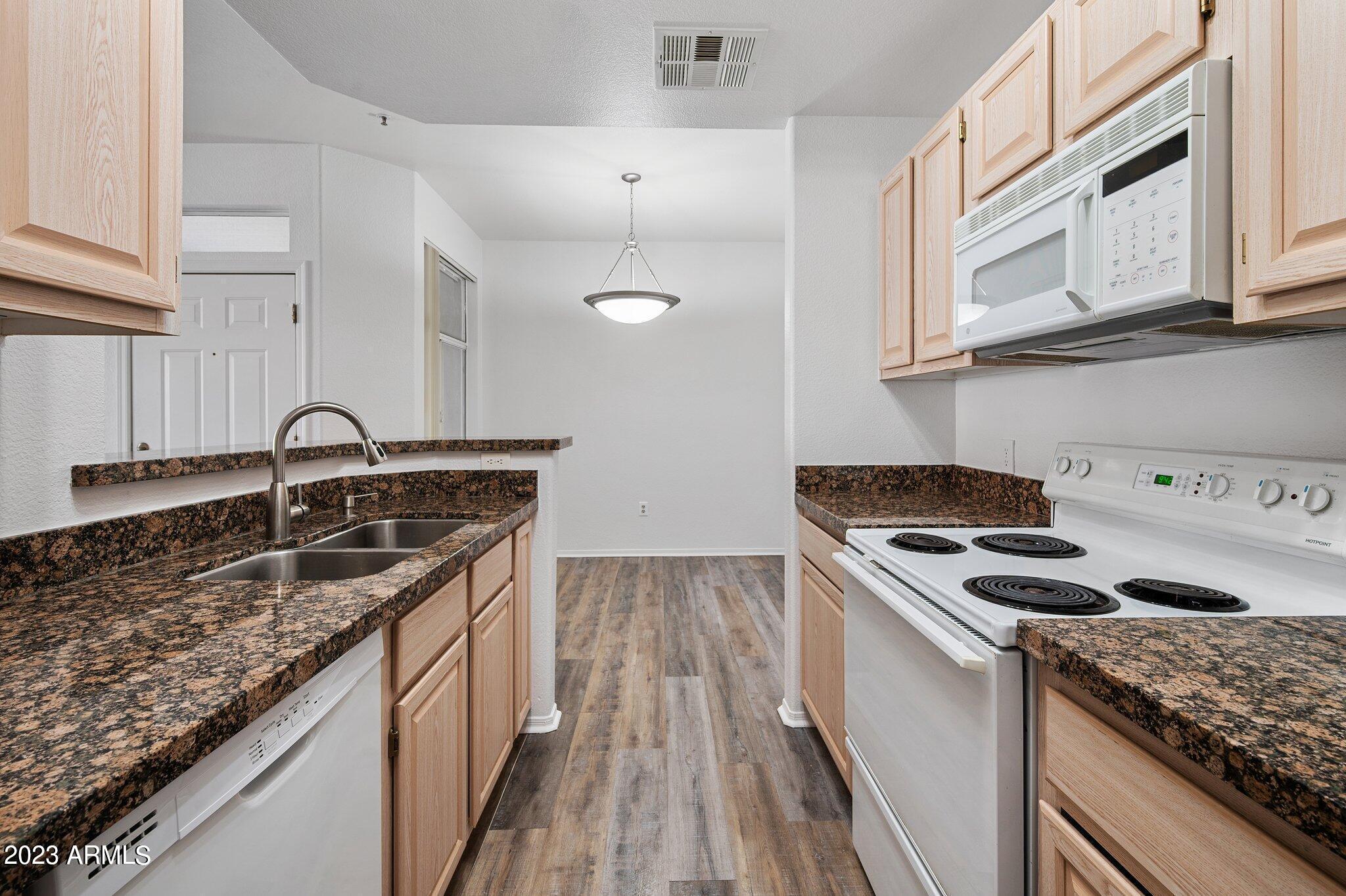 11375 E SAHUARO Drive Unit: 2016