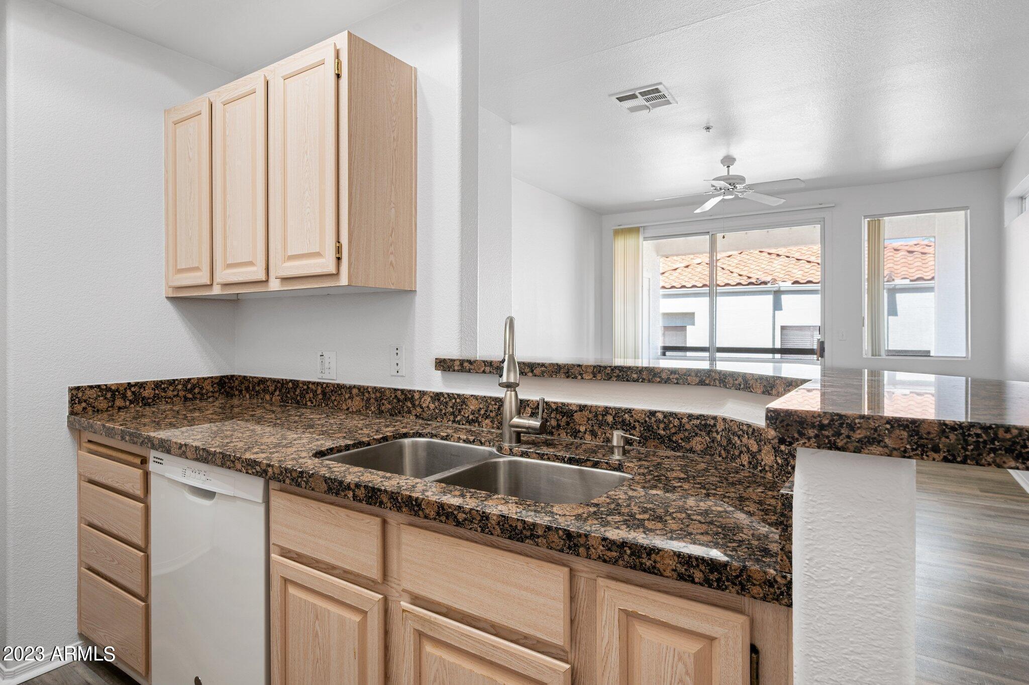 11375 E SAHUARO Drive Unit: 2016