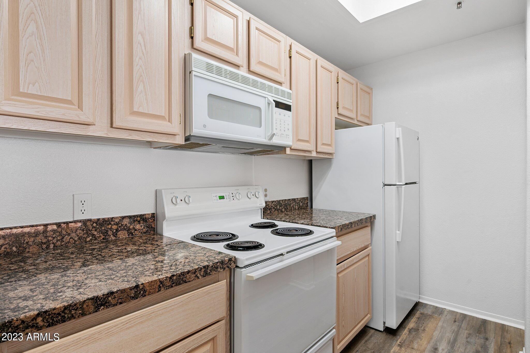 11375 E SAHUARO Drive Unit: 2016