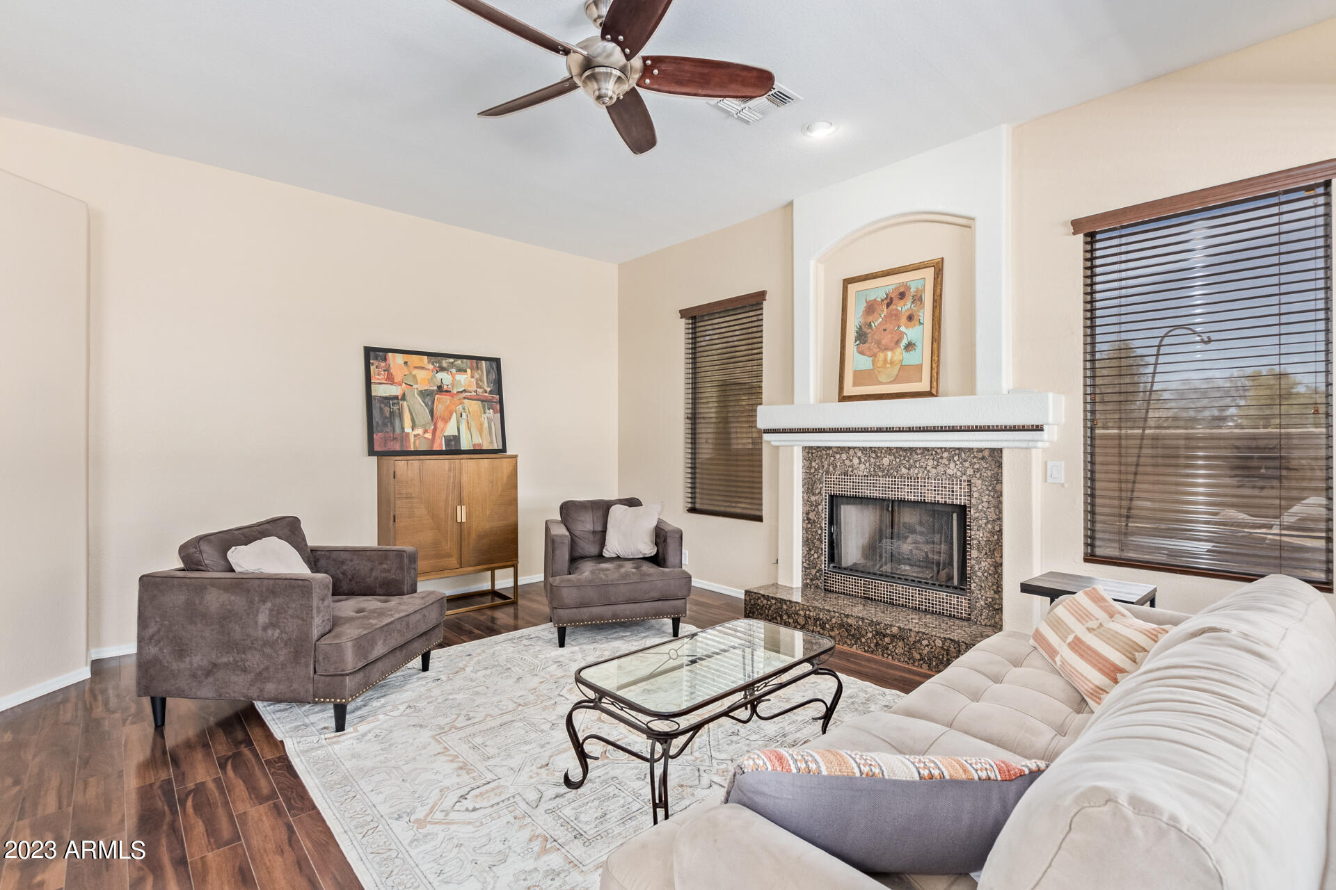 8348 W CLAREMONT Street