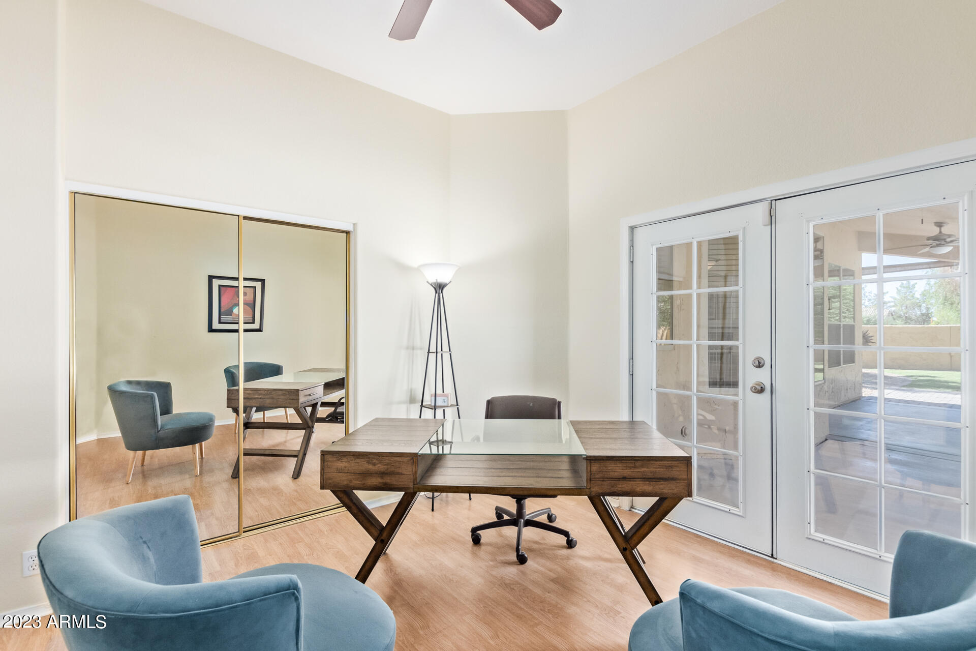 8348 W CLAREMONT Street