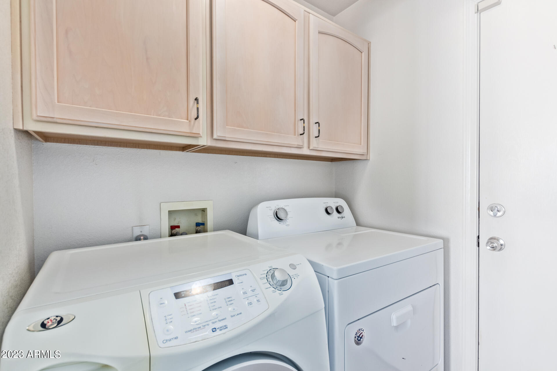 8348 W CLAREMONT Street