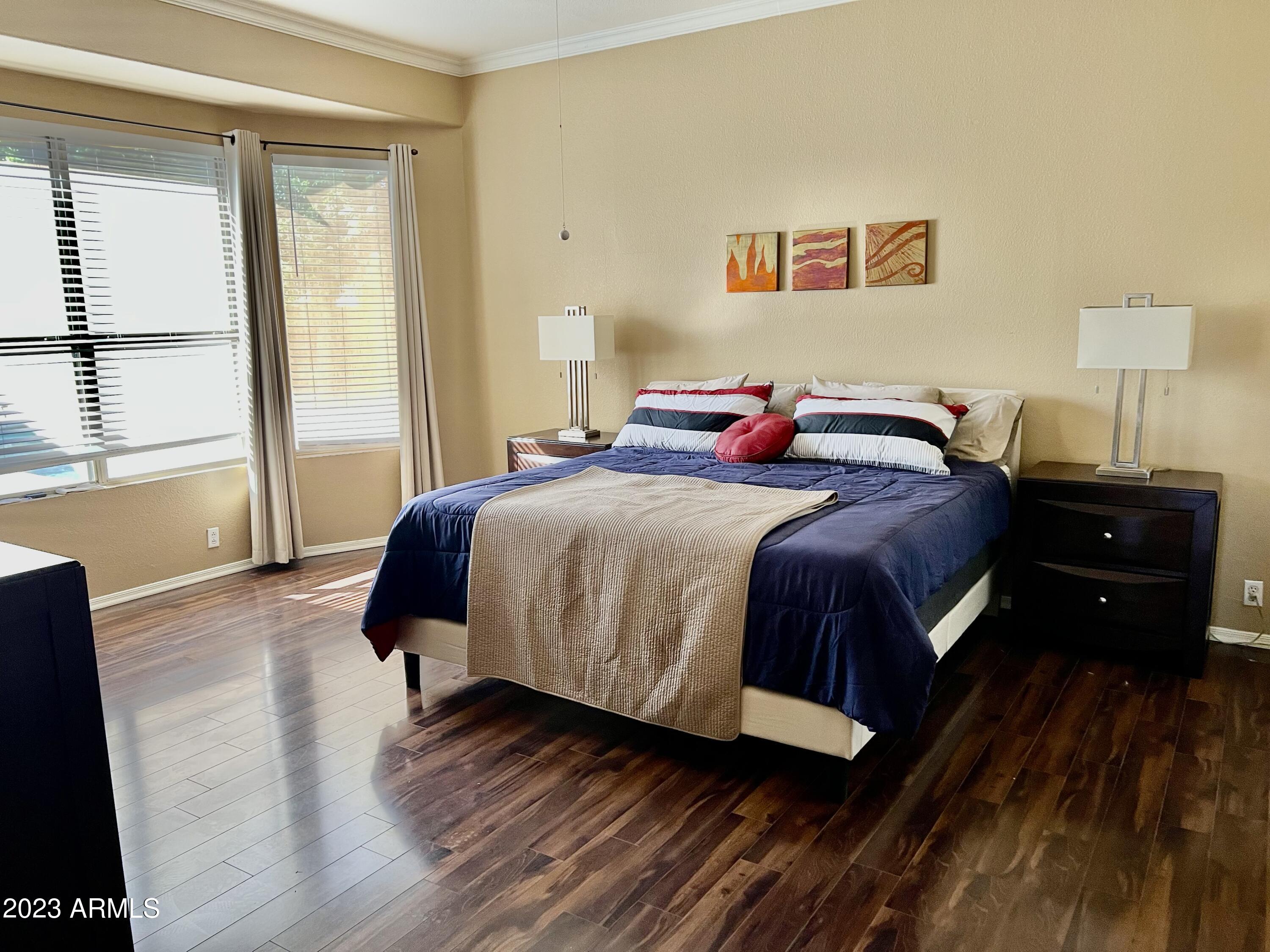 8348 W CLAREMONT Street