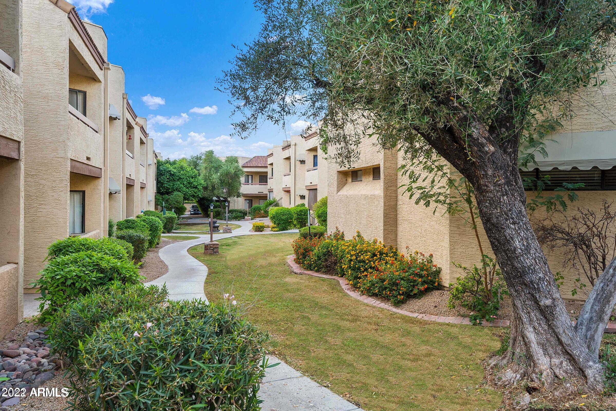 2228 N 52 Street Unit: 208