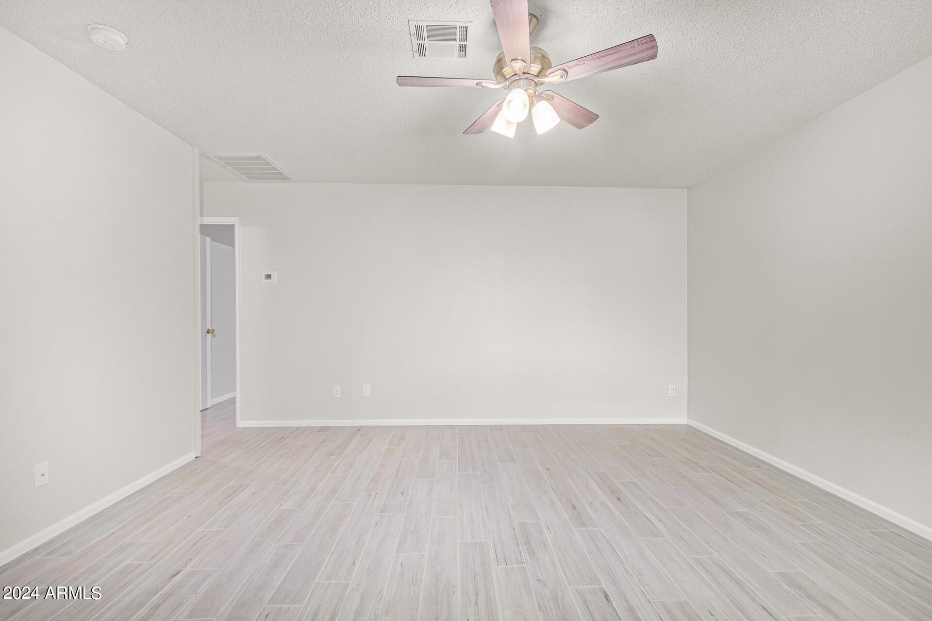 10620 W NORTHERN Avenue Unit: 16