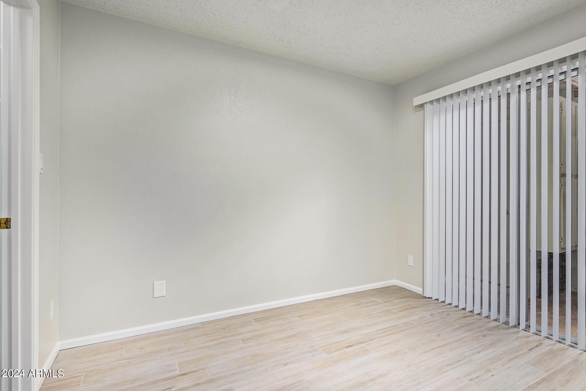 10620 W NORTHERN Avenue Unit: 16