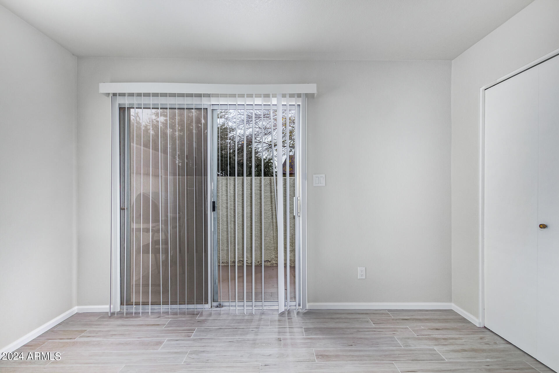 10620 W NORTHERN Avenue Unit: 16