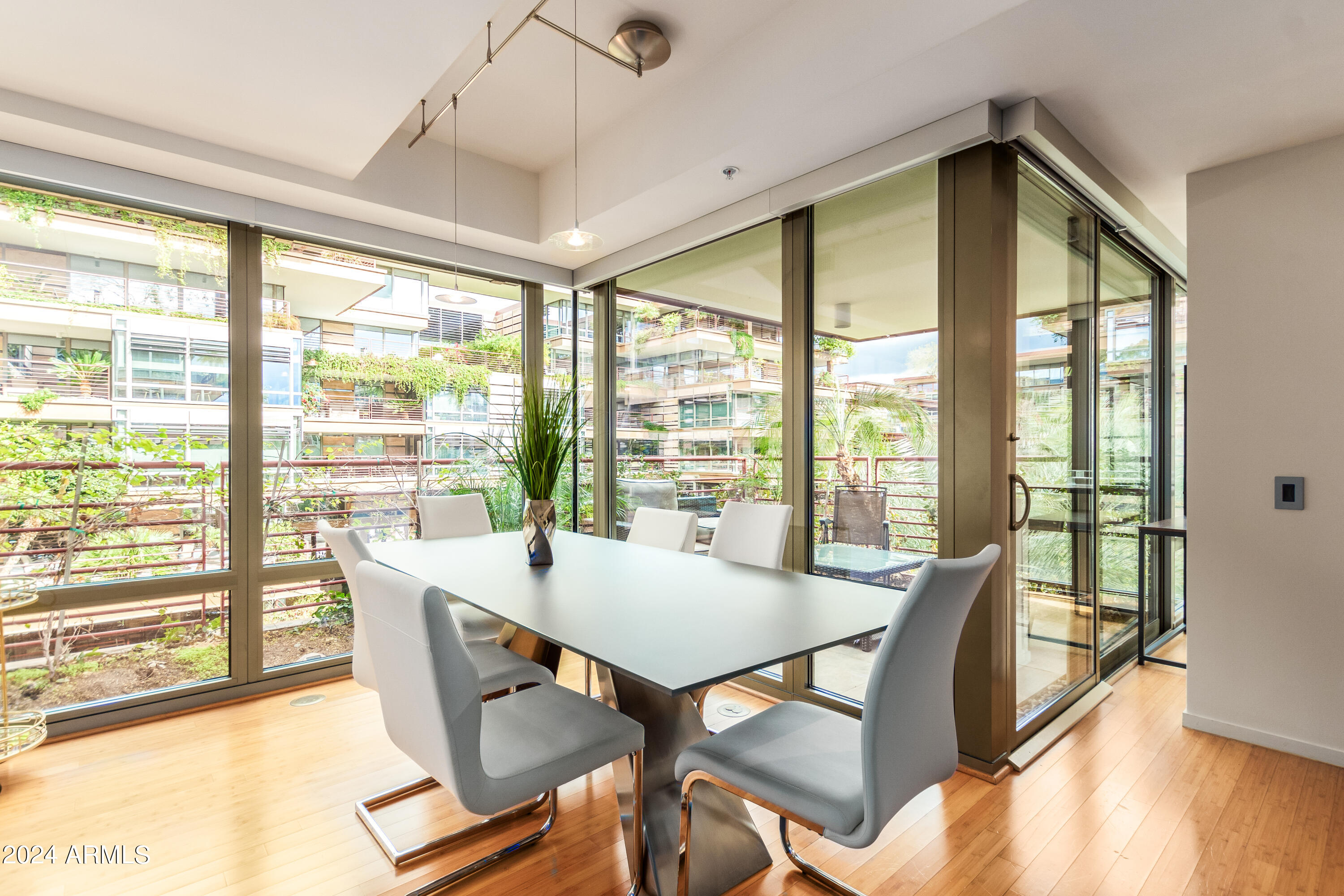 7137 E Rancho Vista Drive # 4005