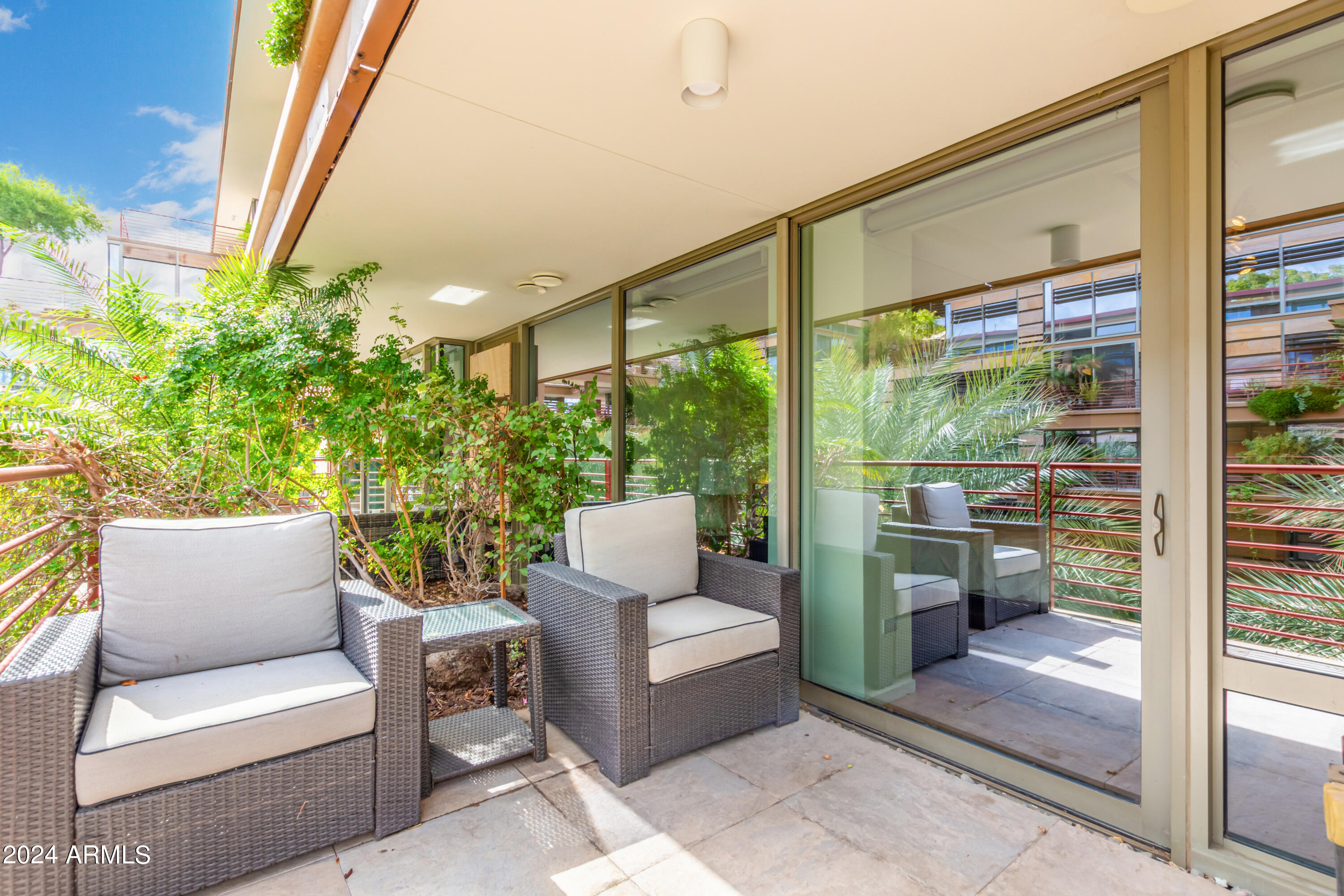 7137 E Rancho Vista Drive # 4005