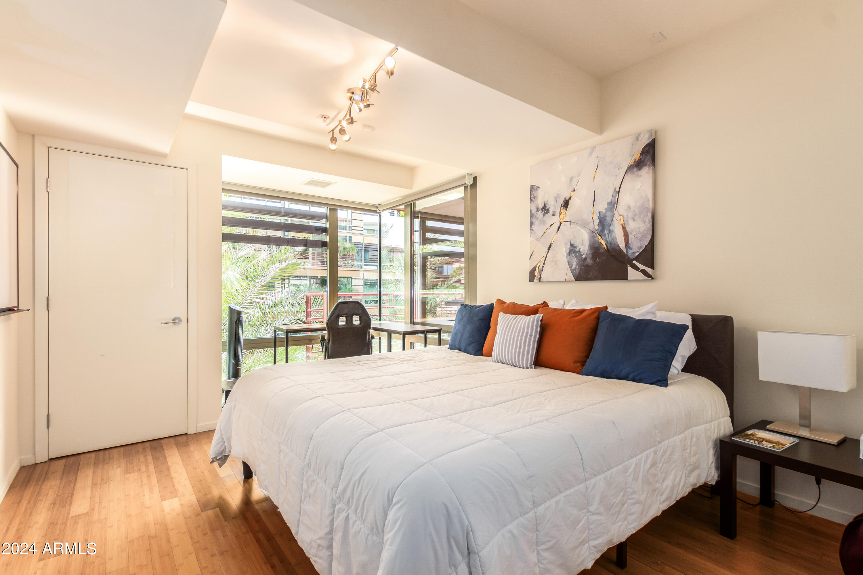 7137 E Rancho Vista Drive # 4005