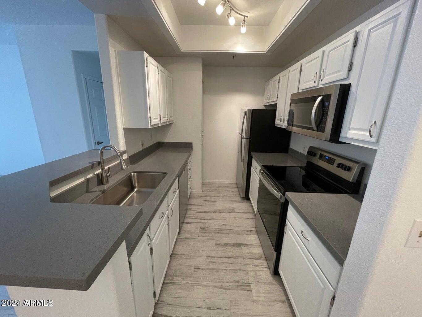 11375 E SAHUARO Drive # 1027