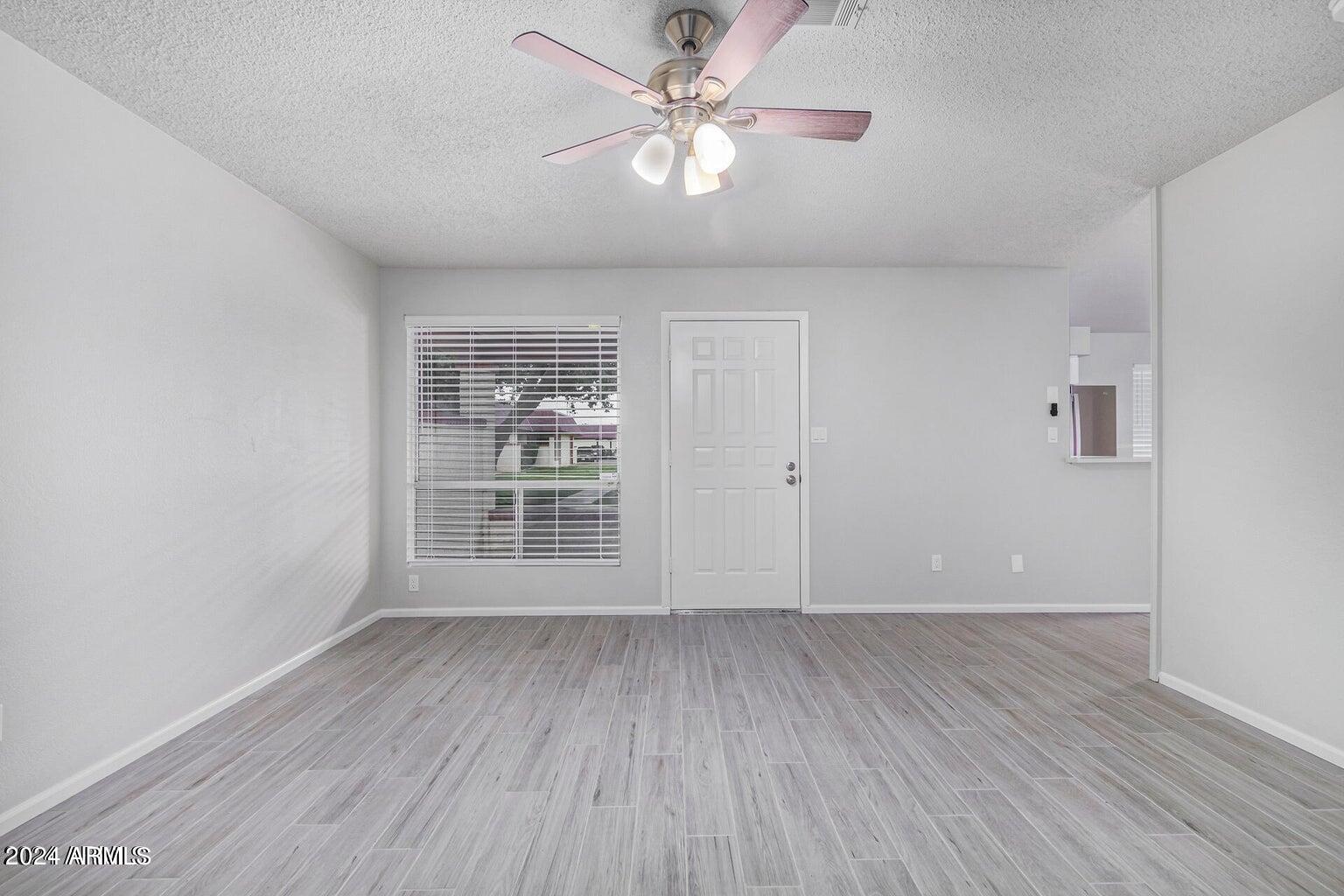 10620 W NORTHERN Avenue # 16