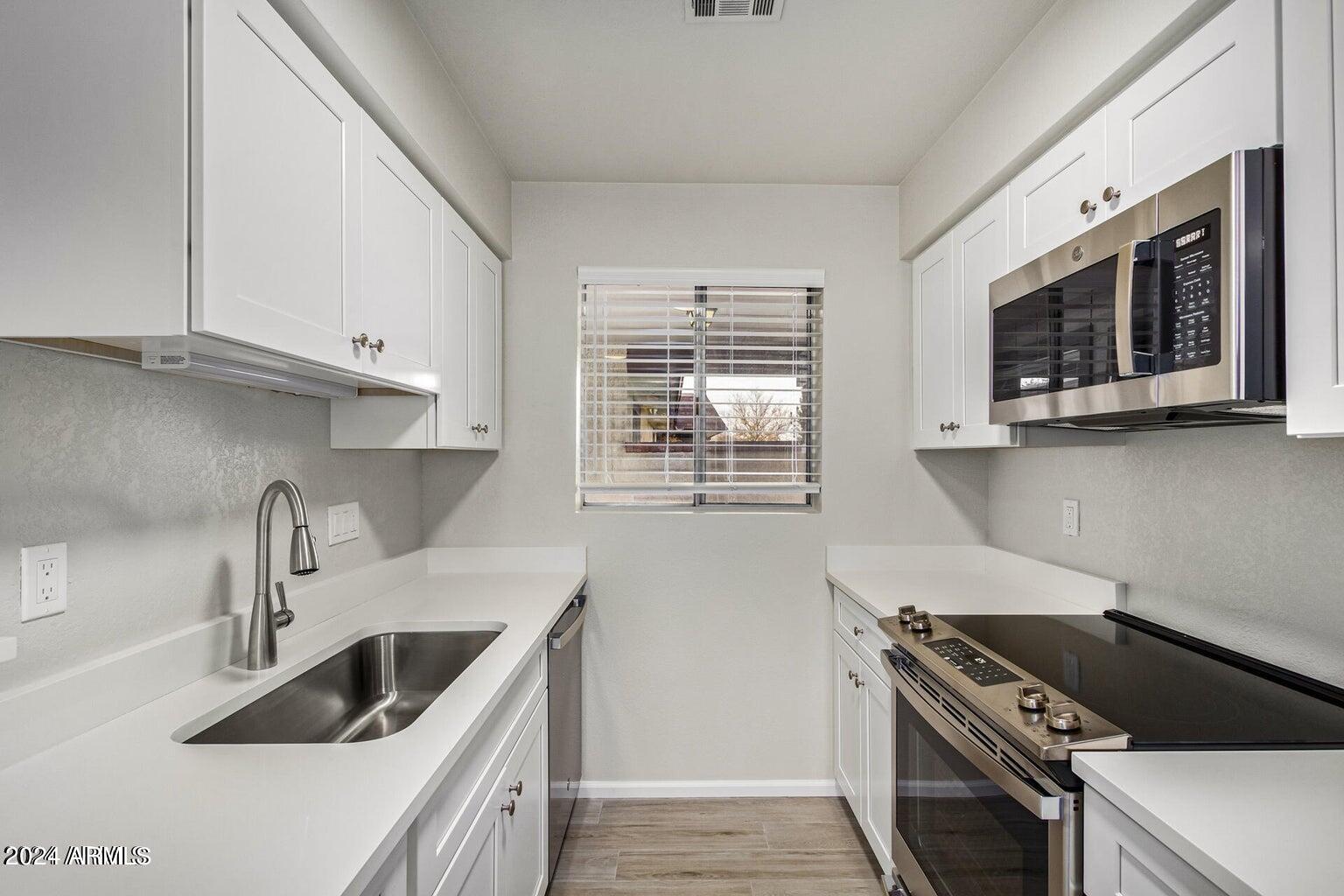 10620 W NORTHERN Avenue # 16