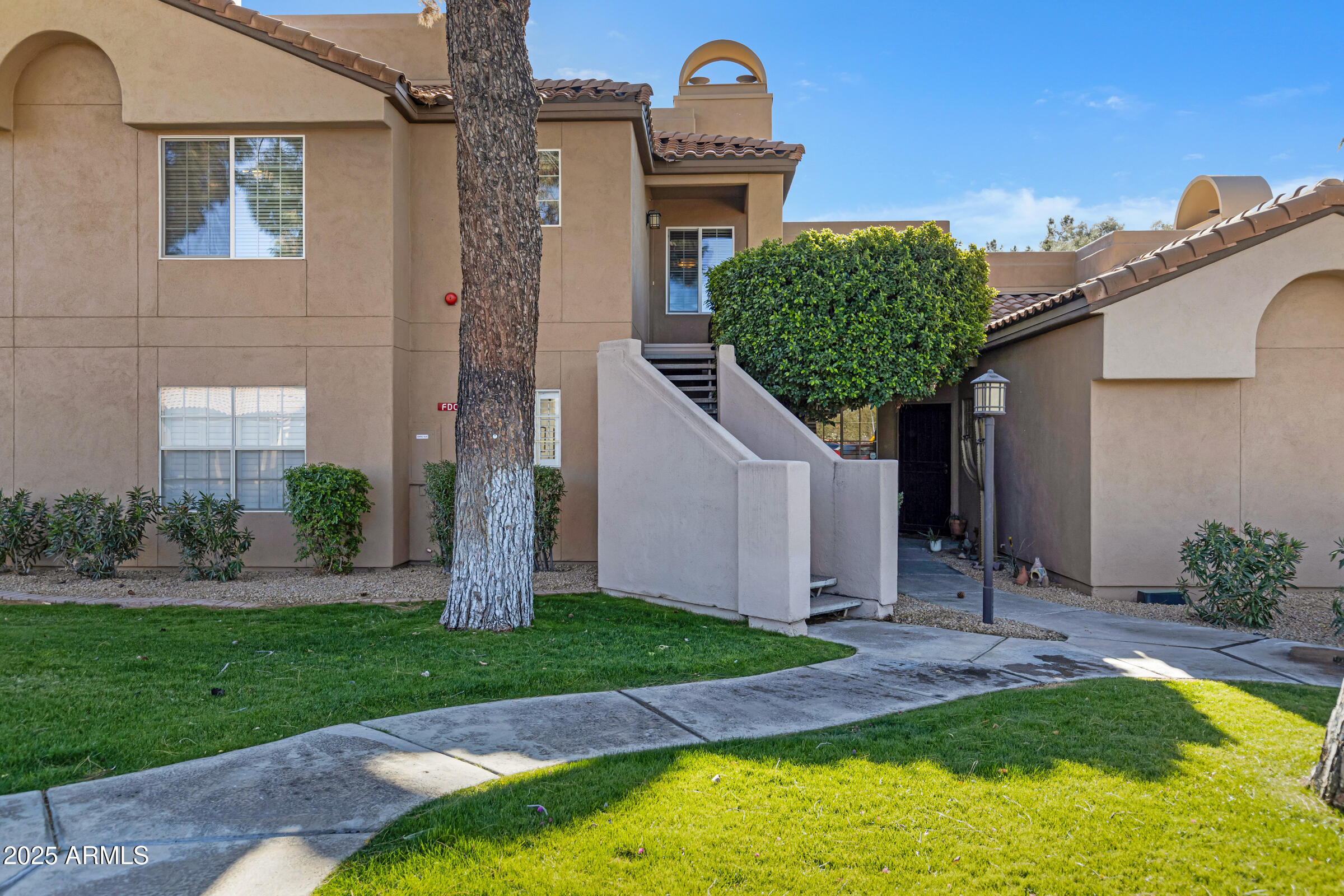 10101 N ARABIAN Trail # 2052