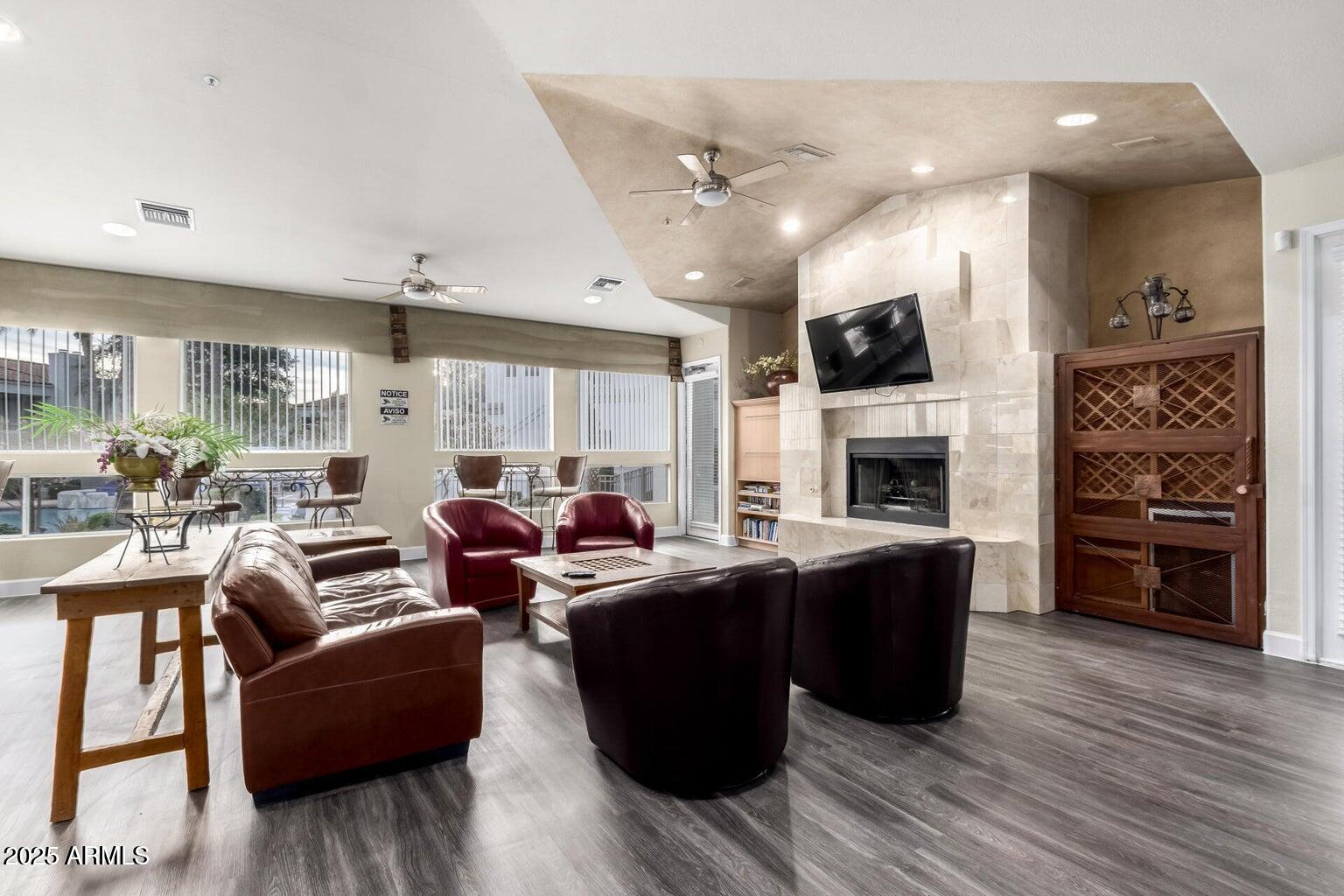 11375 E SAHUARO Drive, 1019