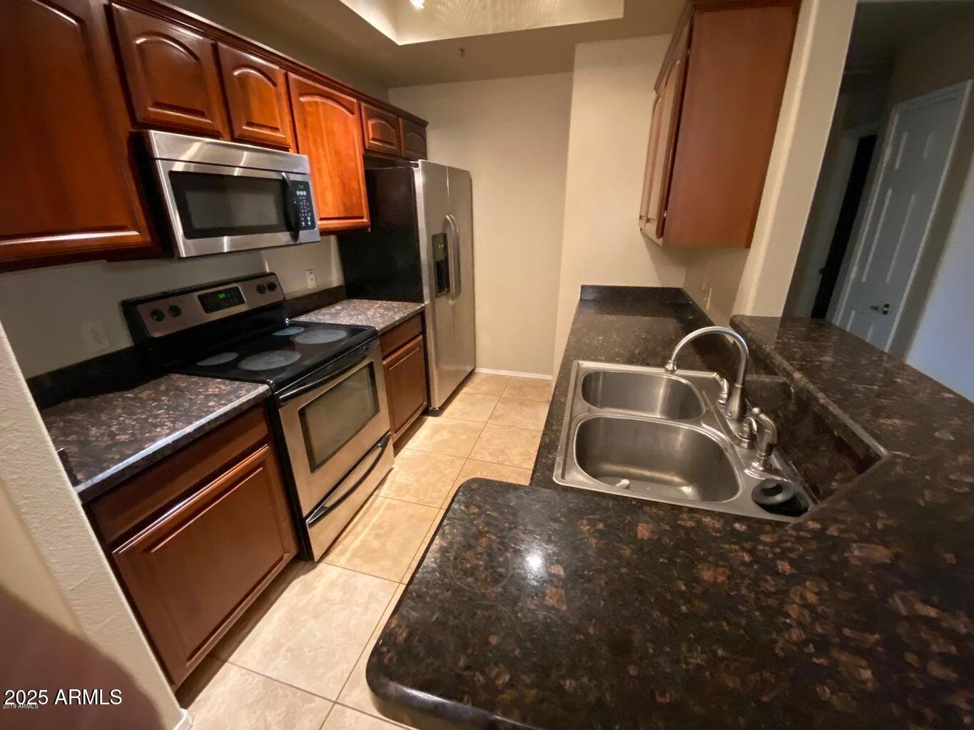 11375 E SAHUARO Drive, 1003