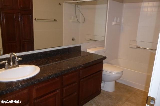 11375 E SAHUARO Drive, 1003