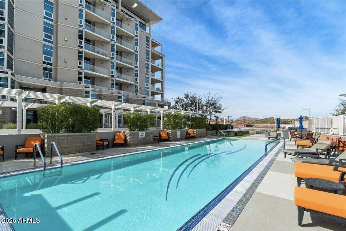 140 E RIO SALADO Parkway 610