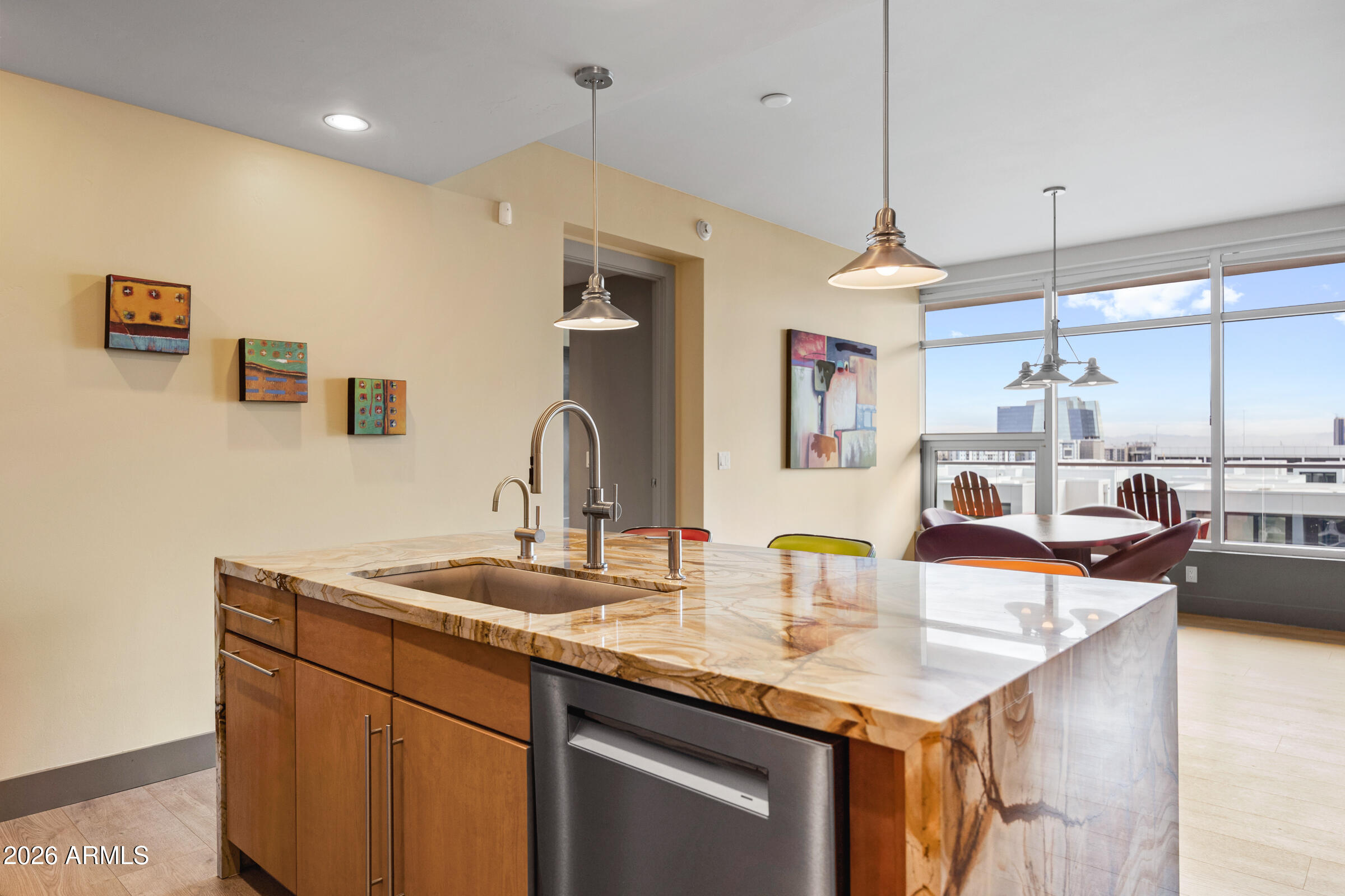 140 E RIO SALADO Parkway 610