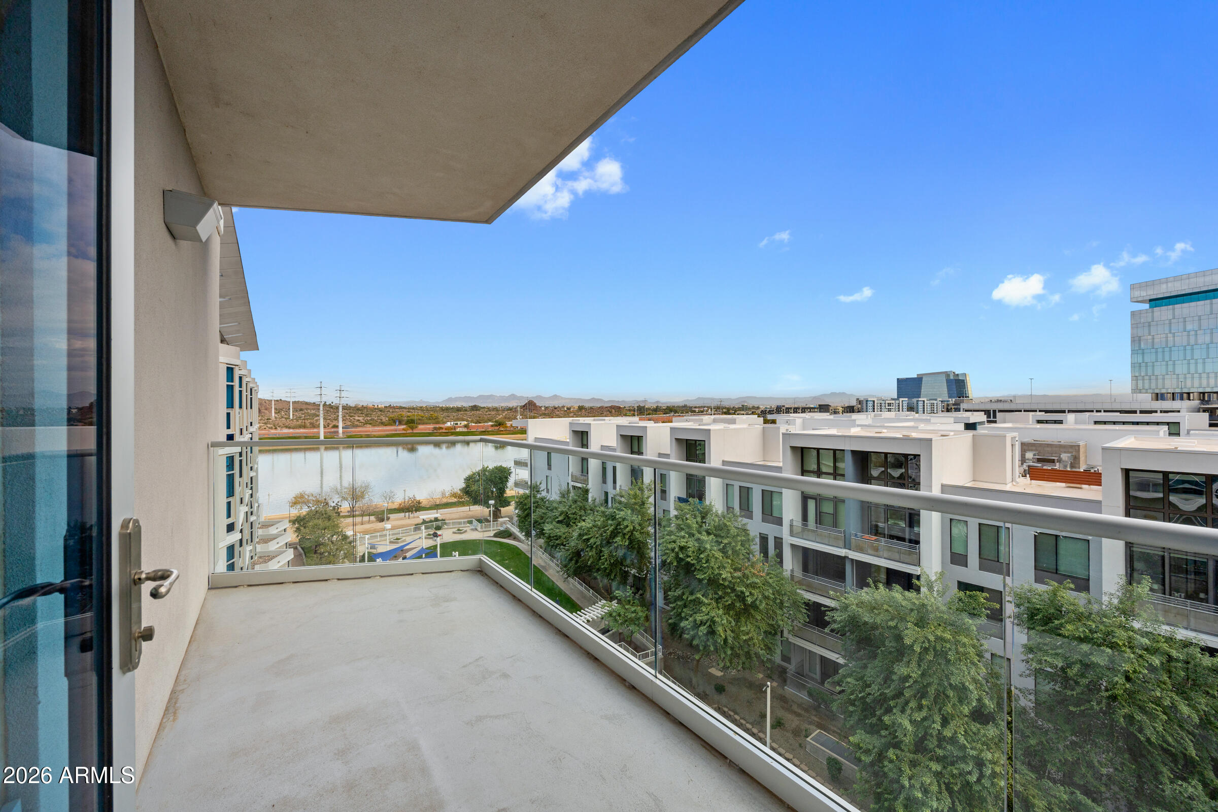 140 E RIO SALADO Parkway 610