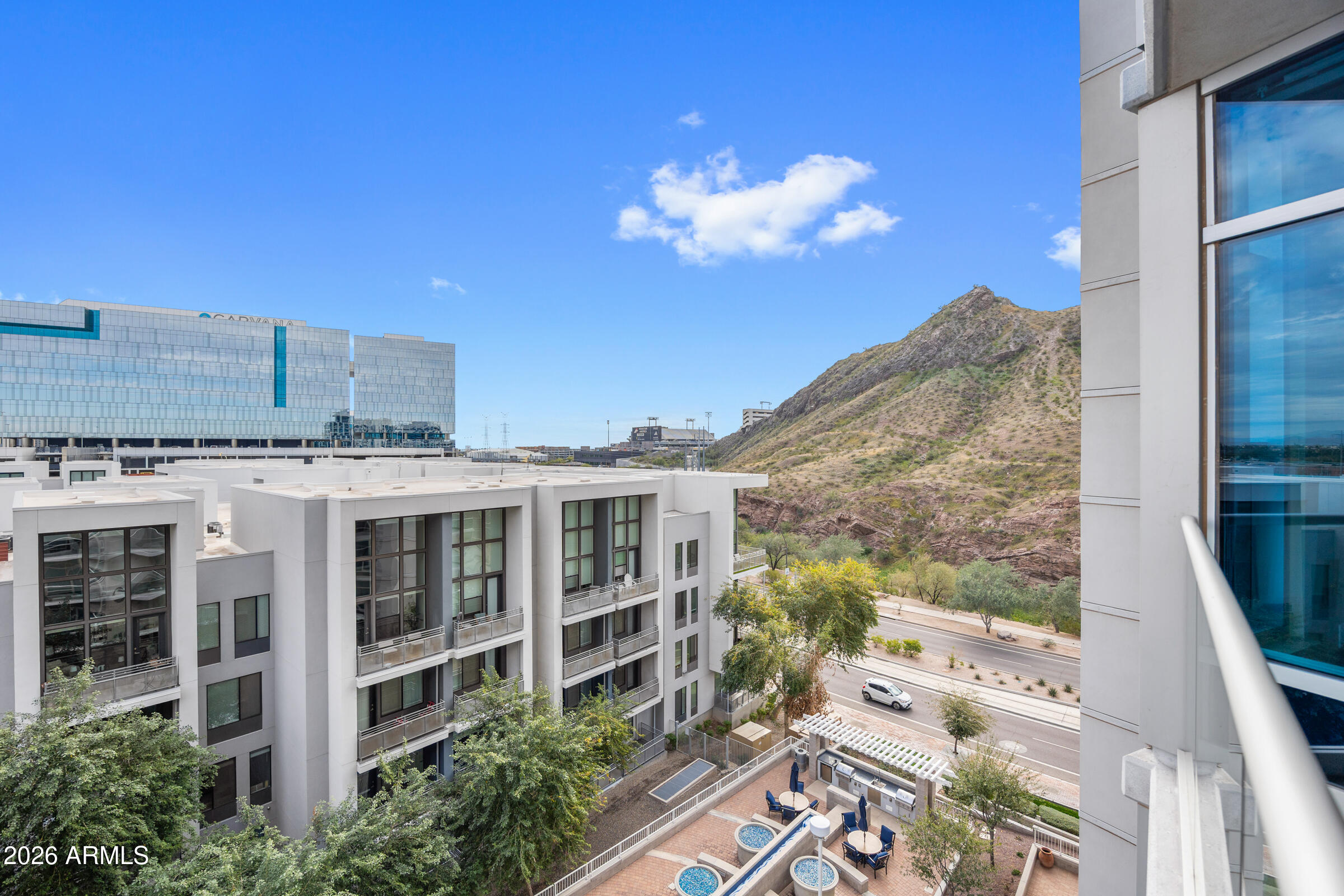 140 E RIO SALADO Parkway 610
