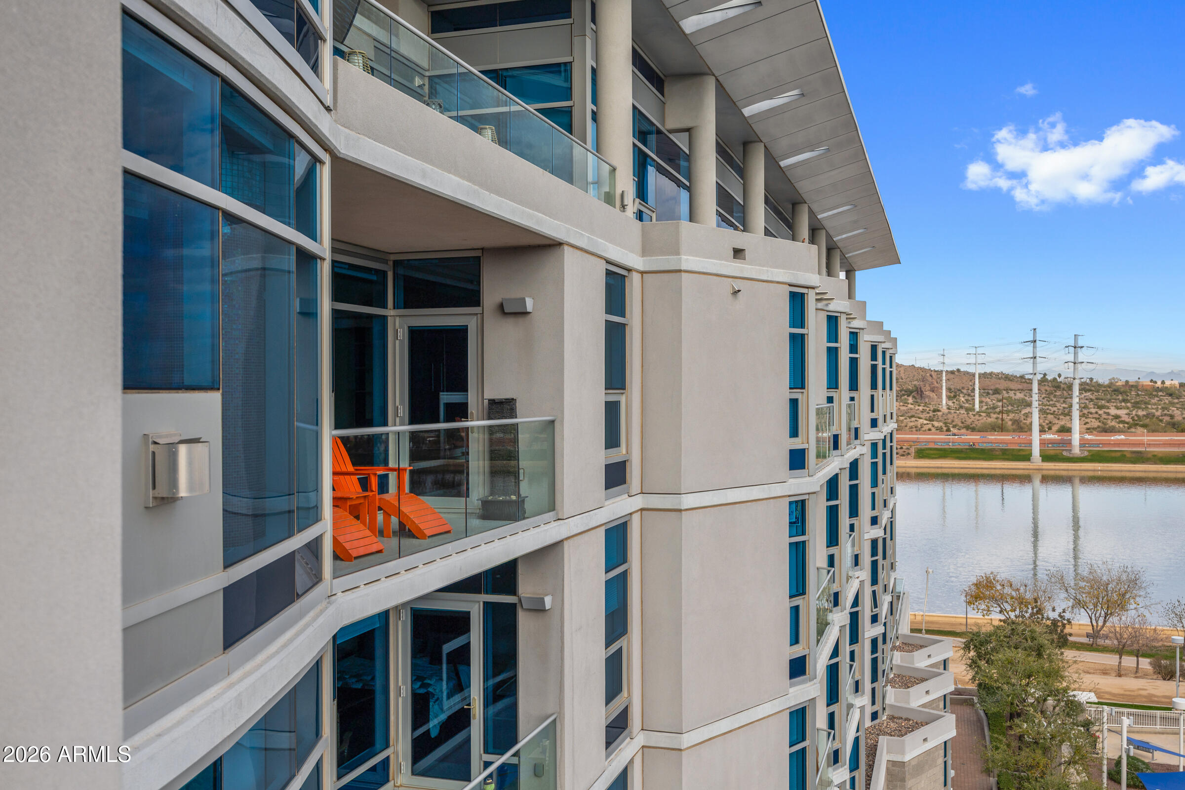 140 E RIO SALADO Parkway 610