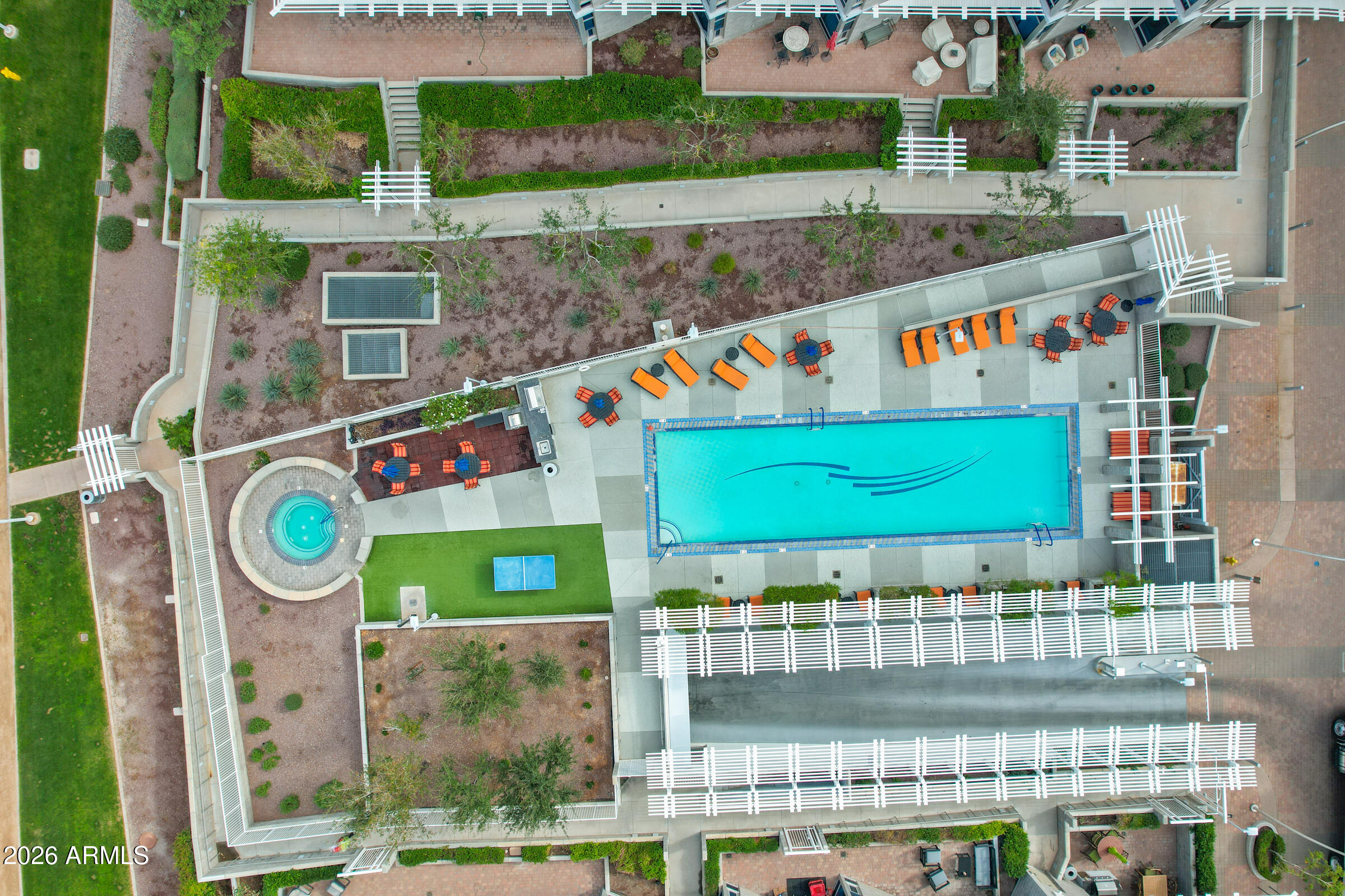 140 E RIO SALADO Parkway 610