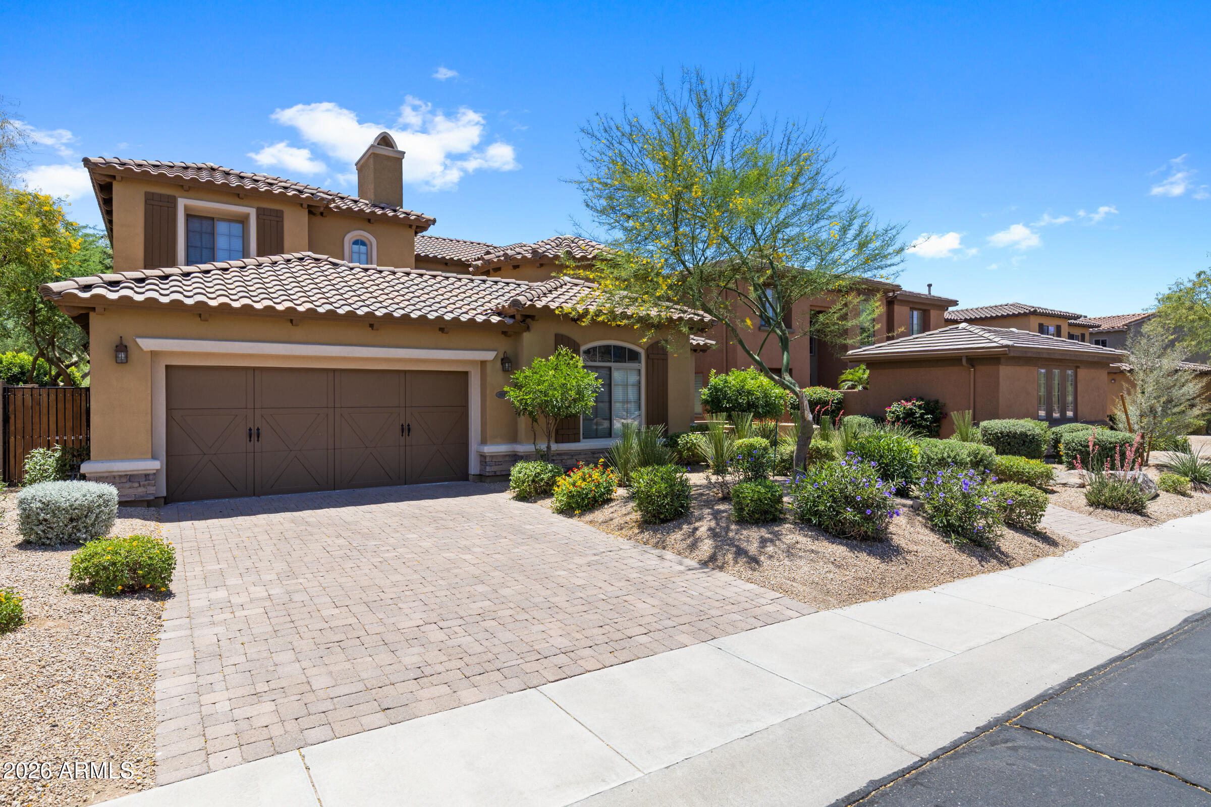 3939 E CREST Lane