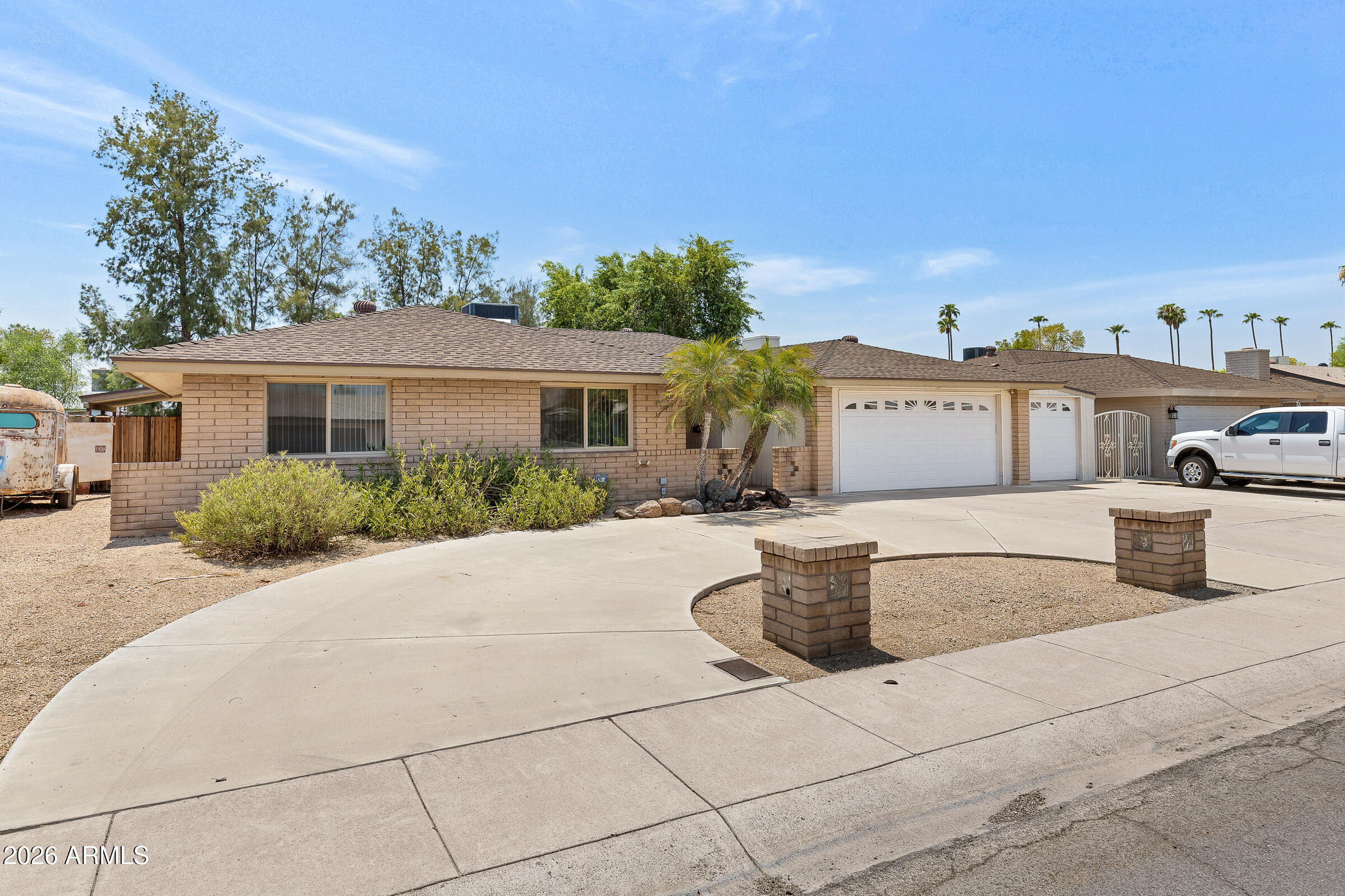 3919 W Lane Avenue