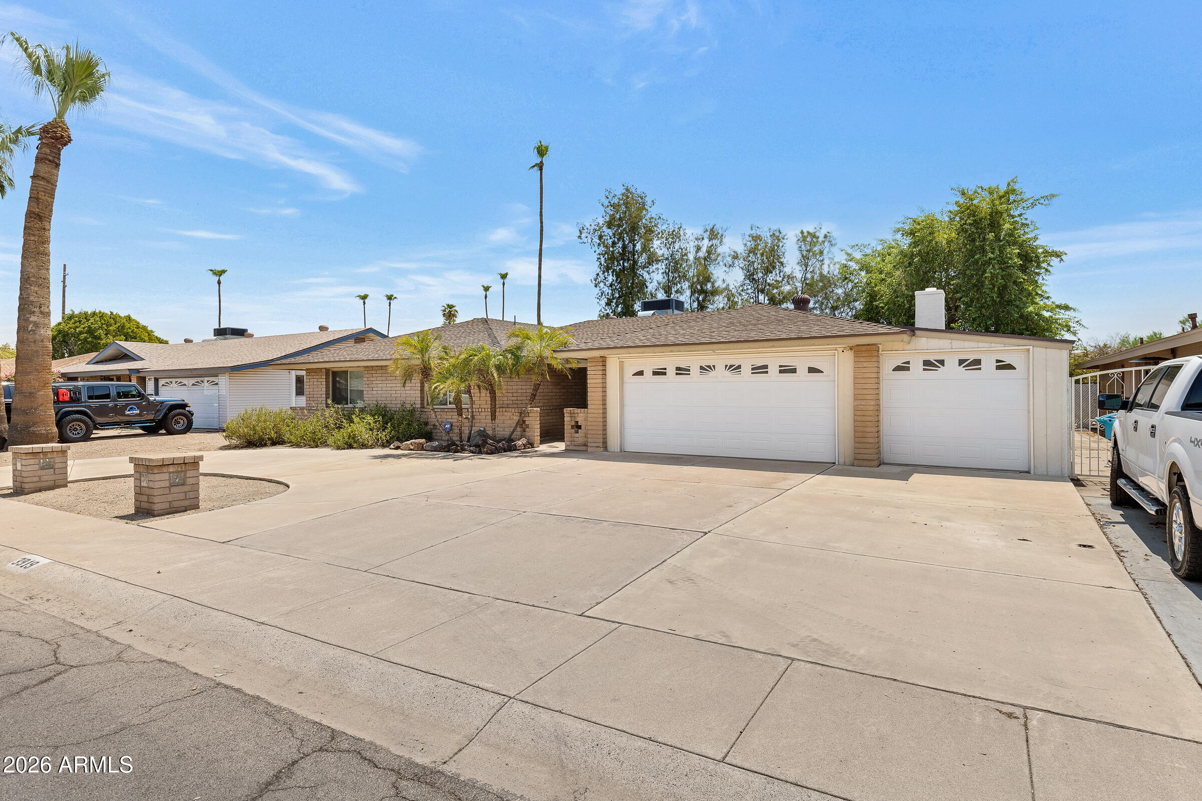 3919 W Lane Avenue
