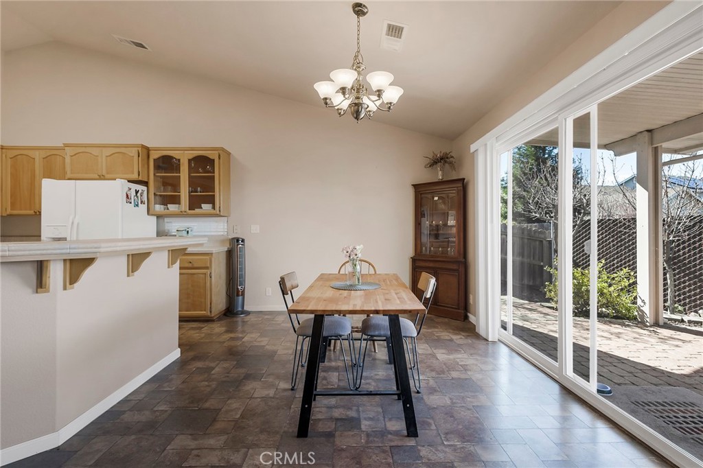 3013 Ceanothus Avenue