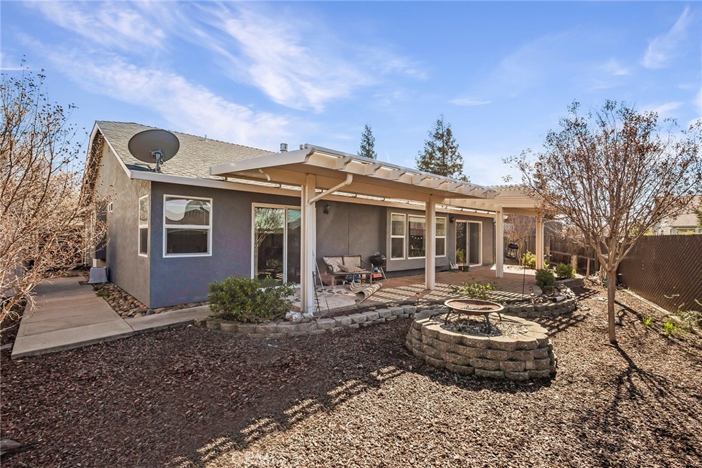 3013 Ceanothus Avenue