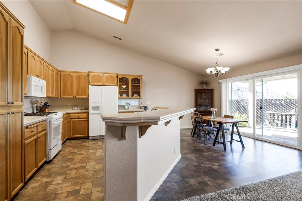3013 Ceanothus Avenue