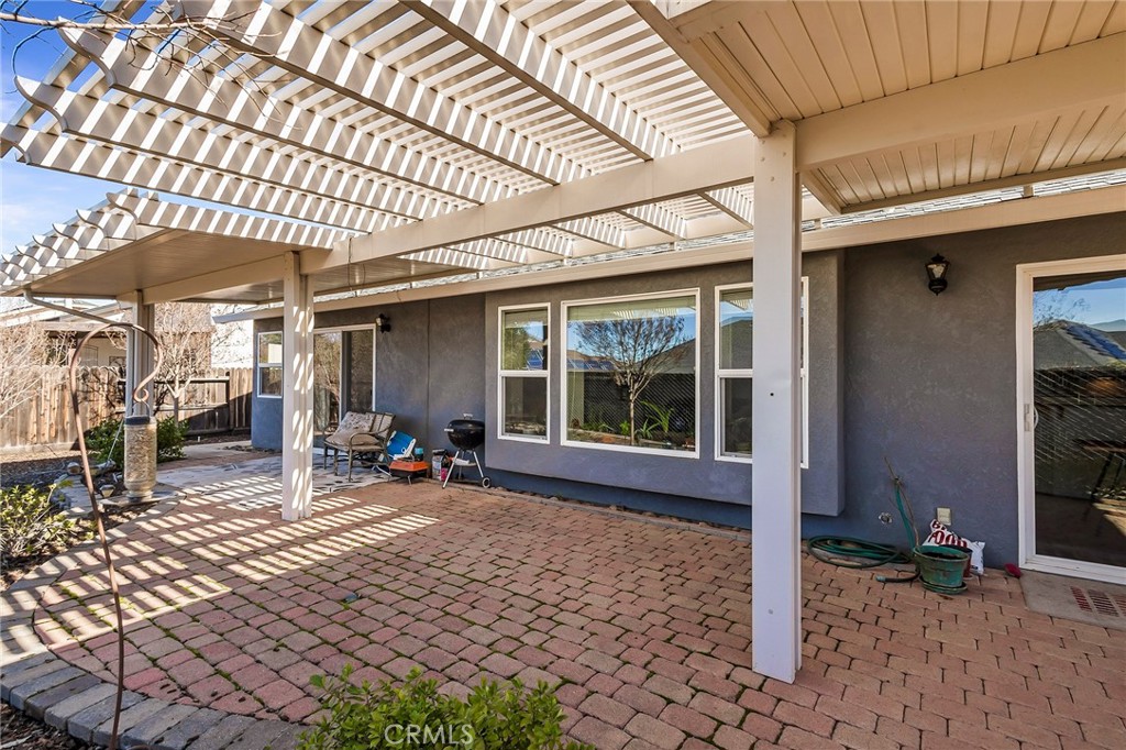 3013 Ceanothus Avenue