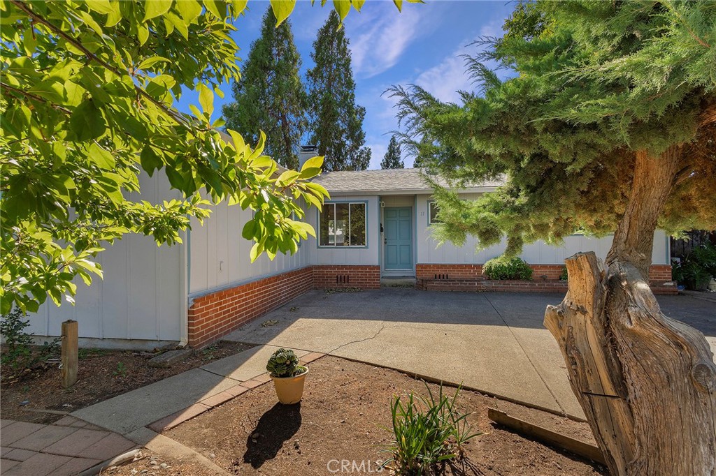11 Franciscan Way