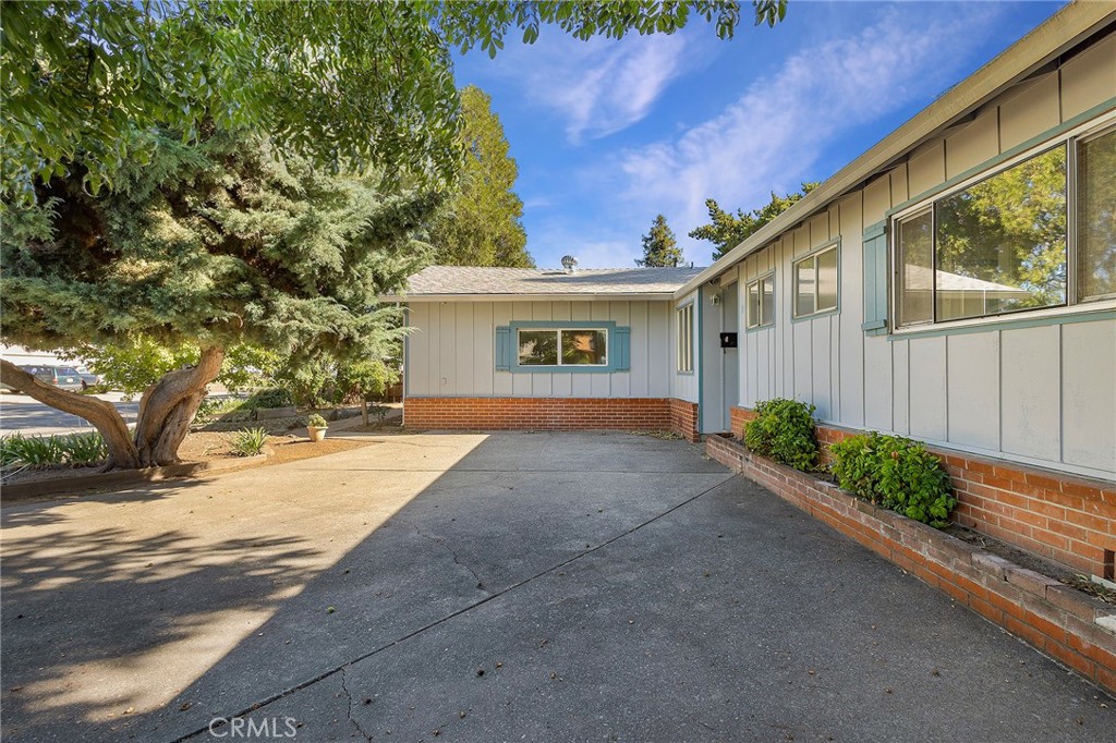 11 Franciscan Way