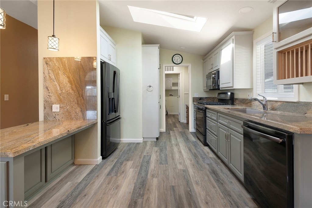 5813 Pacific Heights Road 125
