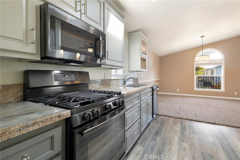 5813 Pacific Heights Road 125