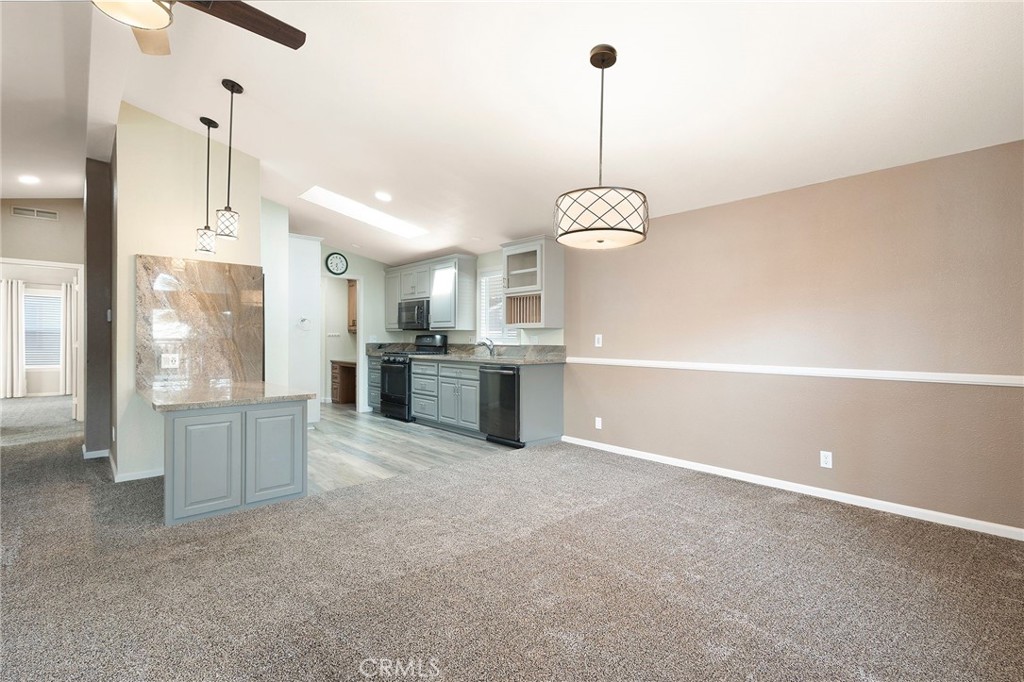 5813 Pacific Heights Road 125