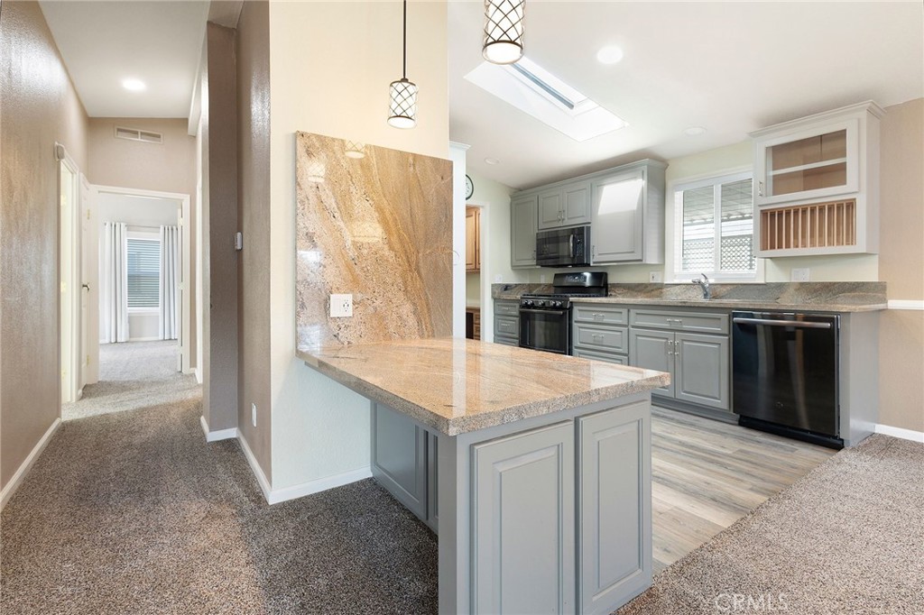 5813 Pacific Heights Road 125