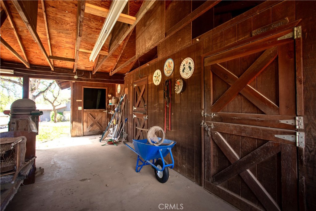 3841 W Branch Lane