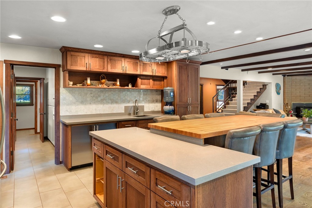 12352 Centerville Road