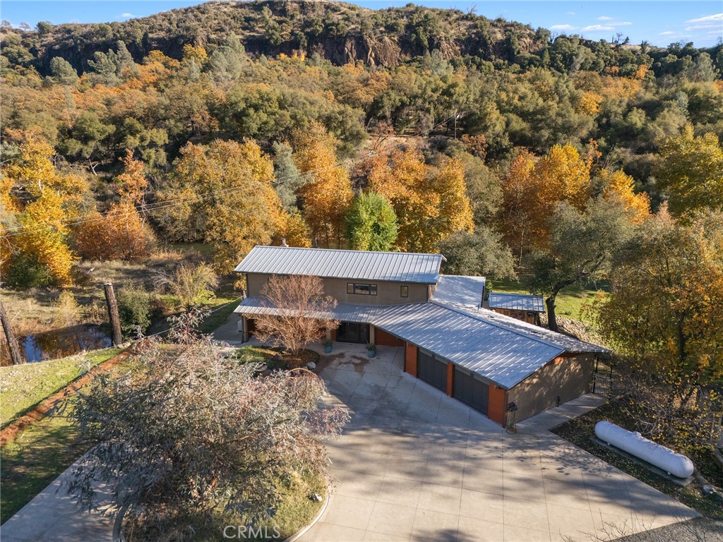 12352 Centerville Road
