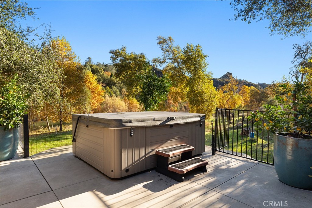 12352 Centerville Road