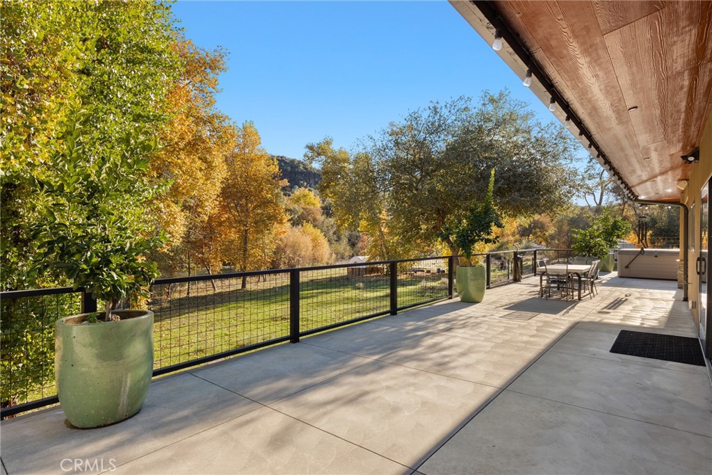 12352 Centerville Road